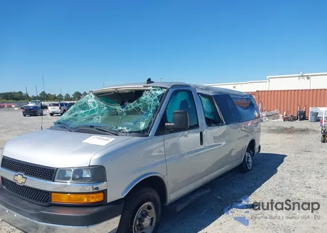 2020 Chevrolet Express Passenger Rwd 3500 Extended Wheelbase Lt z USA, uszkodzony, nr VIN 1GAZGPFG0L1118010